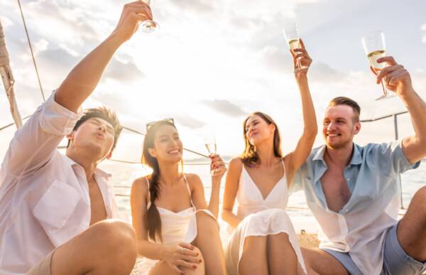 Group,Of,Diverse,Friends,Drink,Champagne,While,Having,A,Party