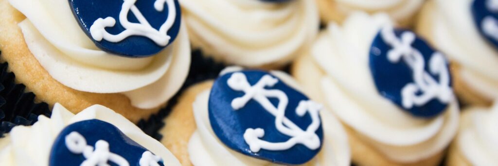 Cupcakes,With,Anchor,Navy,Nautical,Sea,Ship,Boat,Icing,Design