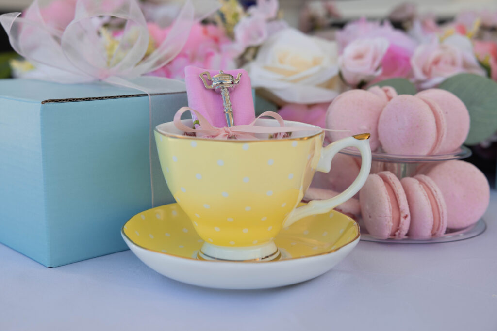 Every guest will be presented with a commemorative gift box containing a teacup, saucer, embroidered cloth napkin, and stirrer to use during the sailing excursion and to keep as a memento.