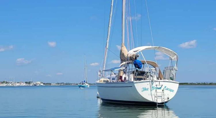 1983 Pearson 303 aft