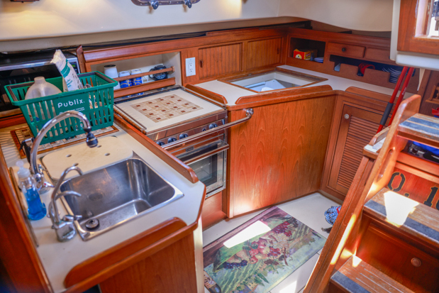 1998 Island Packet 40 - All Points Yacht Sales - 907-717-1288