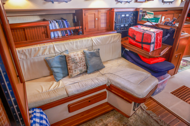 1998 Island Packet 40 - All Points Yacht Sales - 907-717-1288